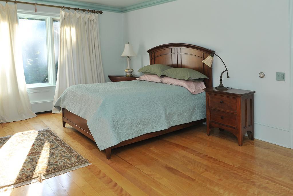 Bass Manor Bed And Breakfast & Art Museum Малта Стая снимка