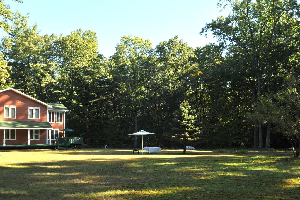 Bass Manor Bed And Breakfast & Art Museum Малта Екстериор снимка