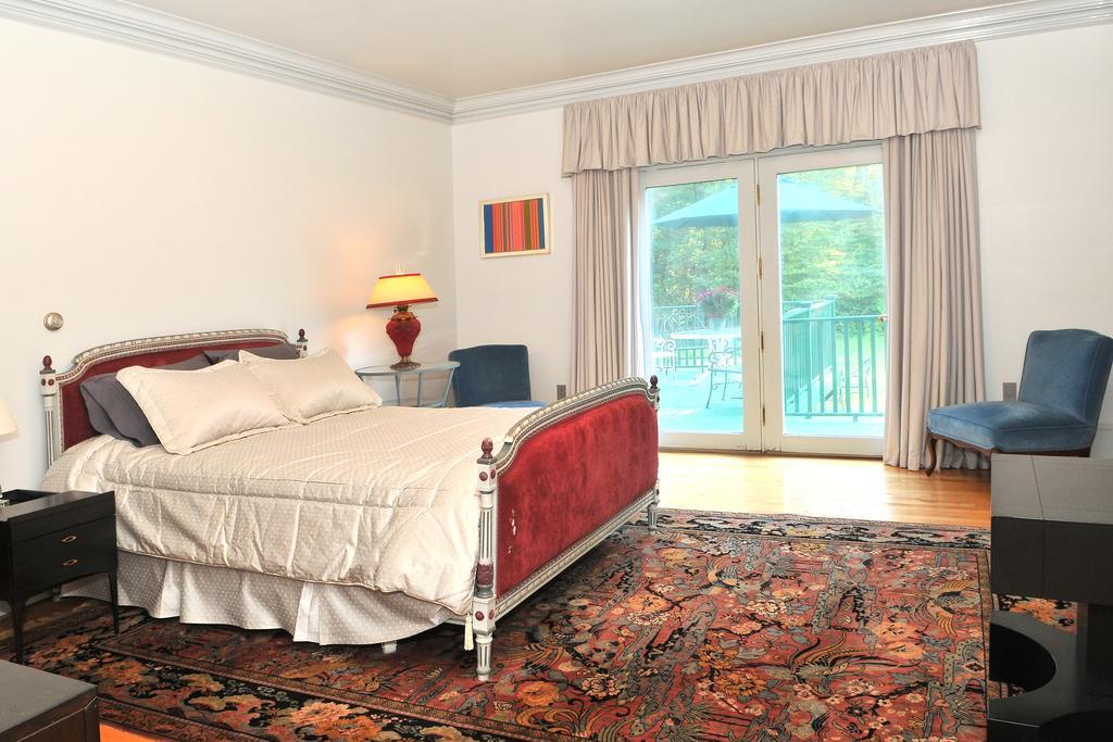 Bass Manor Bed And Breakfast & Art Museum Малта Стая снимка